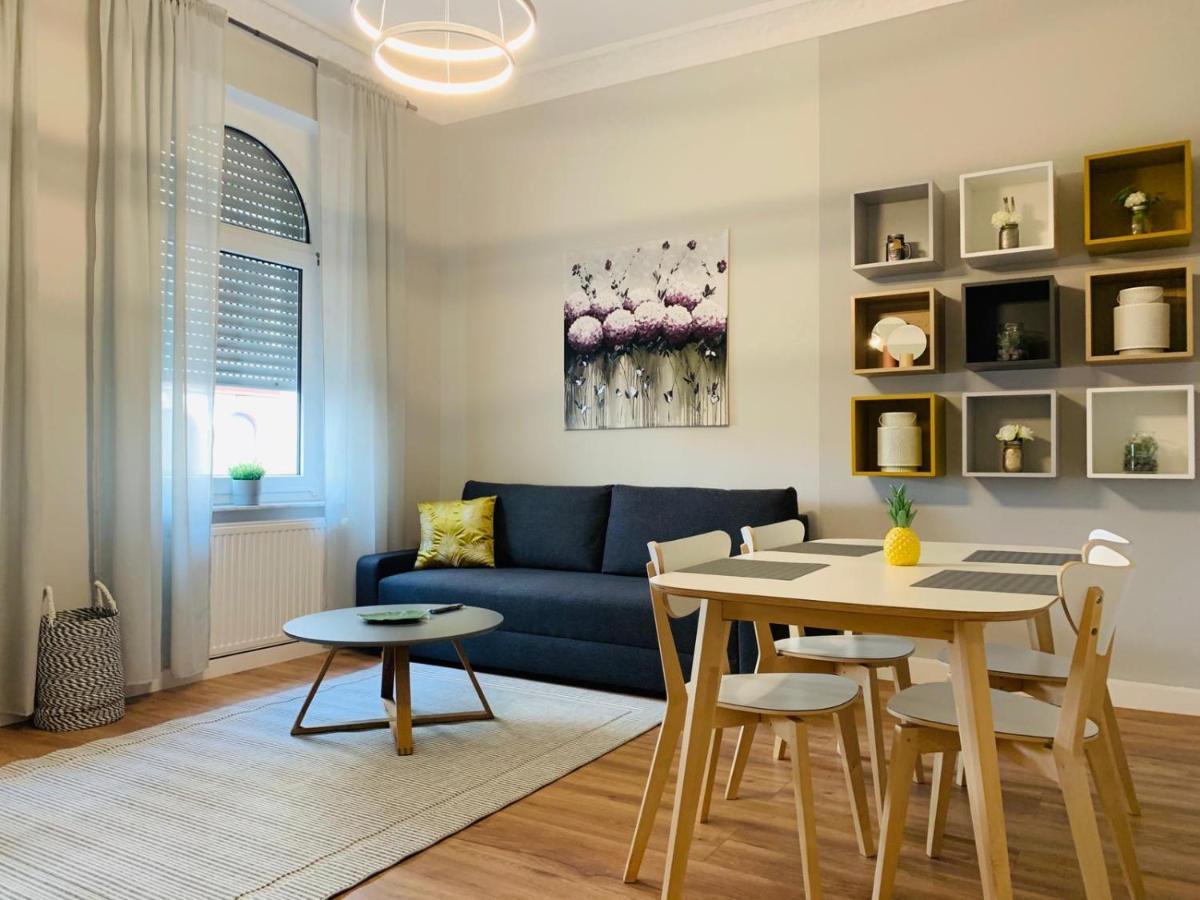 Family Apartment Wiesbaden Exteriör bild