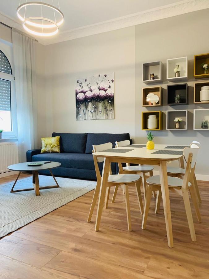 Family Apartment Wiesbaden Exteriör bild